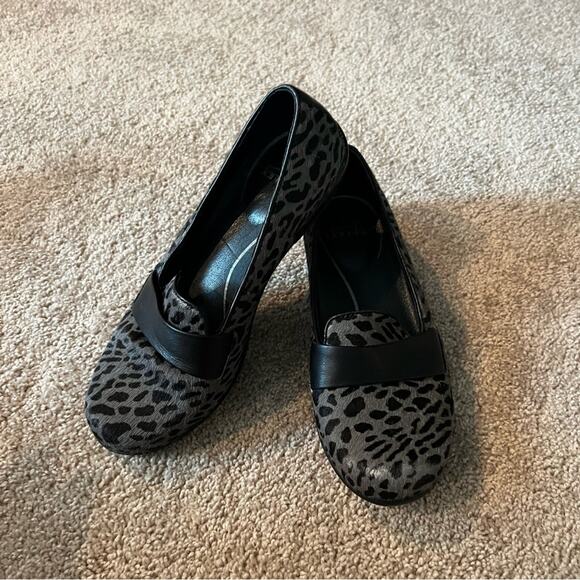 Dansko Oksana Gray Leopard Print Slip On Clog Shoe Women's Size 37 / 6.5 - 7 - Picture 1 of 10